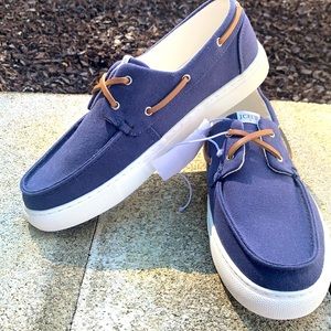 J. Crew men’s Size 8 boat shoes. Brand new. W. Tag